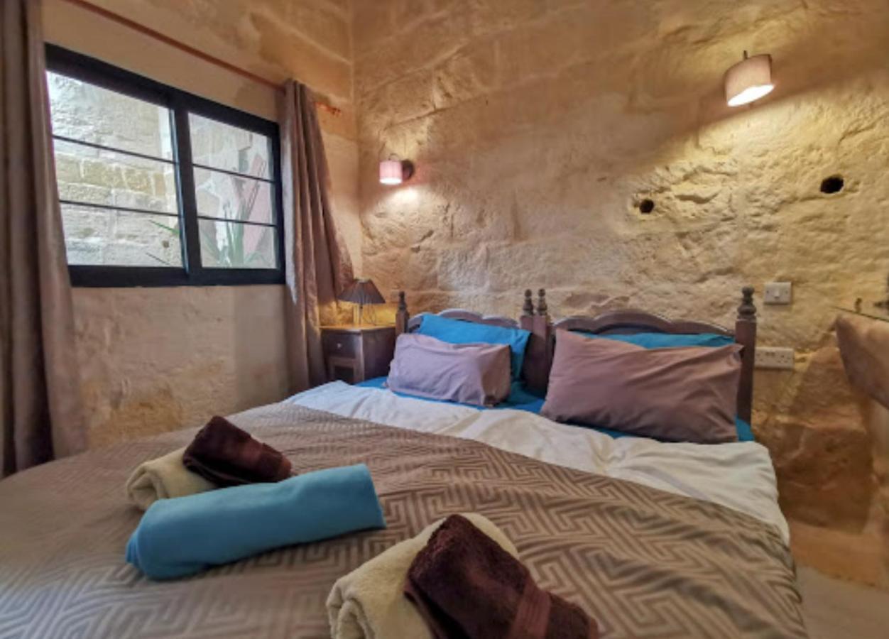 Peaceful Farmhouse Stay With Cozy Yard Għarb Exterior foto
